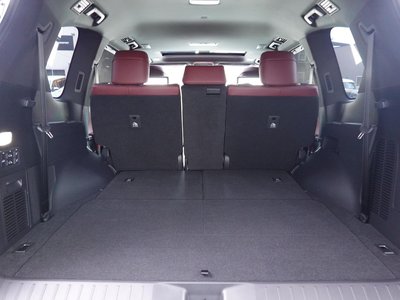 2025 Lexus LX thumbnail 43