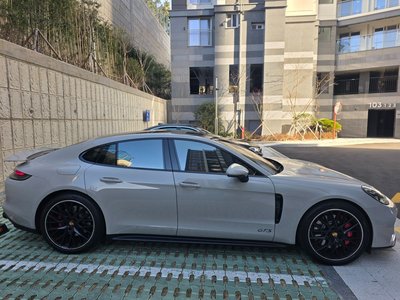 PORSCHE PANAMERA - 2