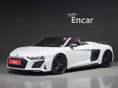 AUDI R8 - 1