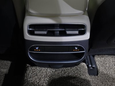 2021 Genesis GV70 — миниатюра 24