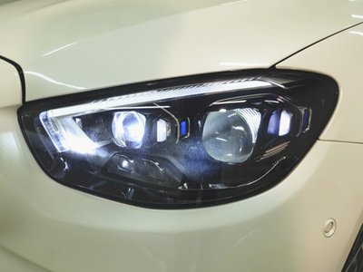 MERCEDES-BENZ E-CLASS - 3