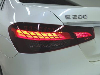 MERCEDES-BENZ E-CLASS - 5