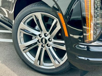 صورة مصغرة 16 لـ 2025 Cadillac ESCALADE