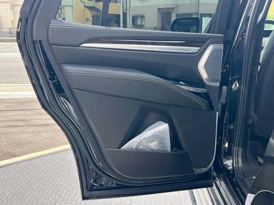 صورة مصغرة 66 لـ 2025 Cadillac ESCALADE