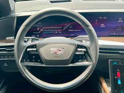 صورة مصغرة 40 لـ 2025 Cadillac ESCALADE