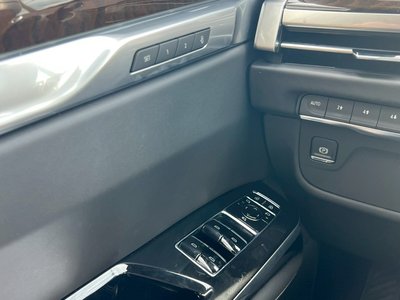 صورة مصغرة 61 لـ 2025 Cadillac ESCALADE