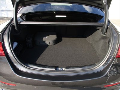 2024 Mercedes-BENZ C-CLASS photo 10