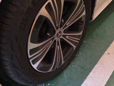 MERCEDES-BENZ E-CLASS - 5