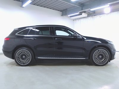 MERCEDES-BENZ EQC - 8