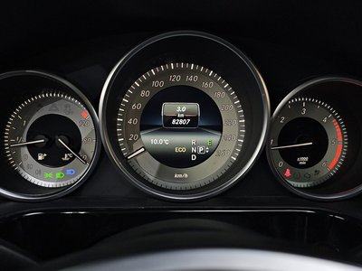 MERCEDES-BENZ E-CLASS - 8