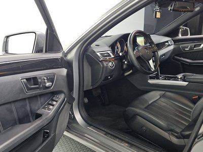 MERCEDES-BENZ E-CLASS - 10