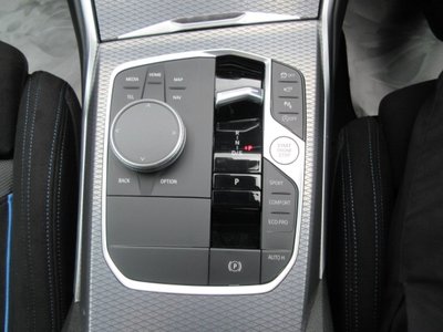 2025 BMW 3 SERIES 缩略图 43