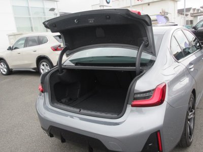 2025 BMW 3 SERIES 缩略图 31