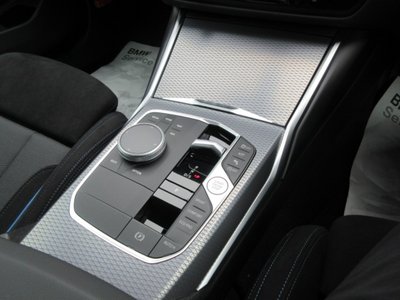 2025 BMW 3 SERIES 缩略图 42