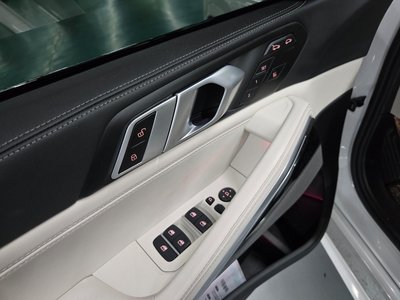 BMW X6 - 8