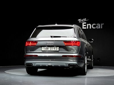 AUDI Q7 - 4