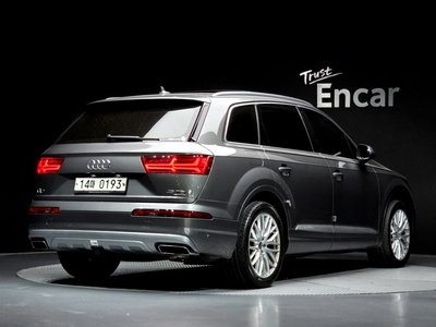 AUDI Q7 - 3