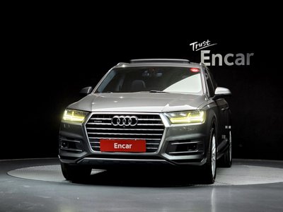 AUDI Q7 - 2