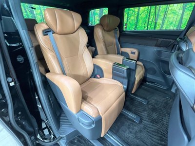 TOYOTA VELLFIRE - 10