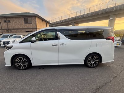 TOYOTA ALPHARD - 4