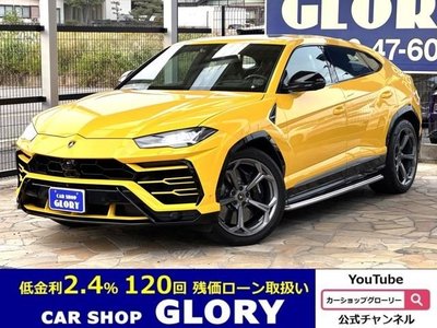 LAMBORGHINI URUS - 1