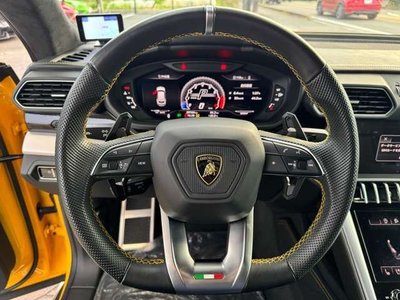 LAMBORGHINI URUS - 9