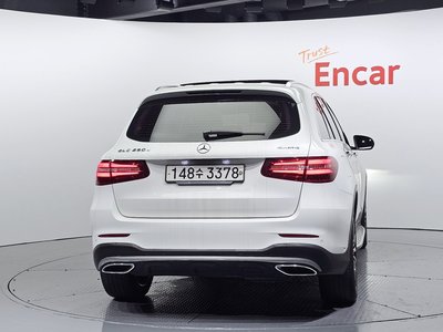 MERCEDES-BENZ GLC - 3