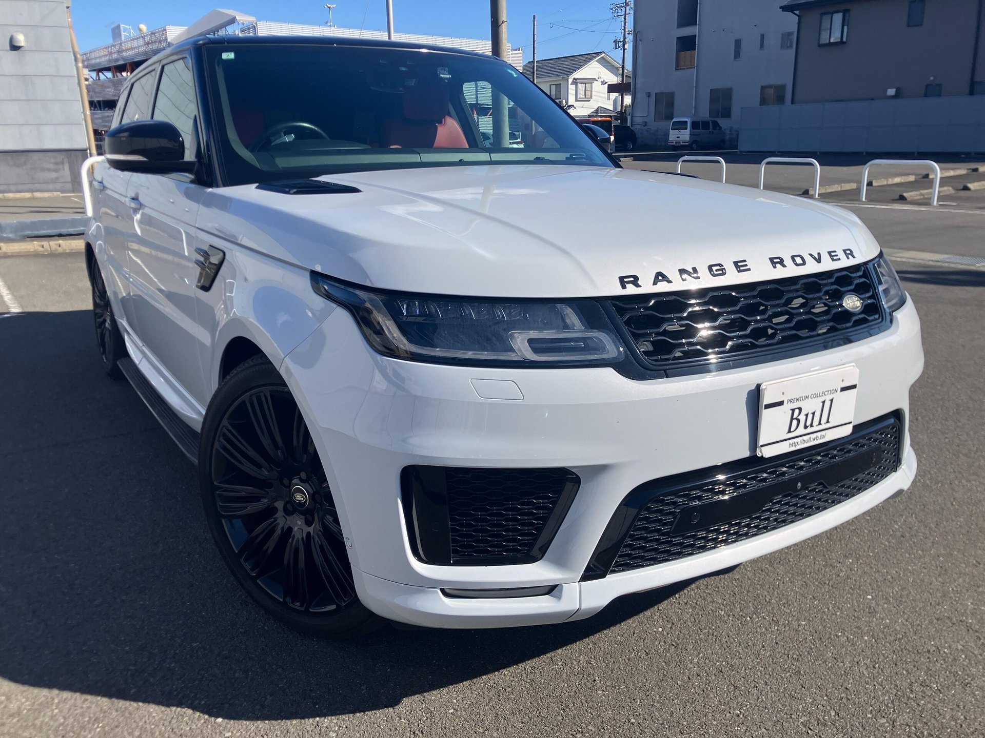 LAND ROVER RANGE ROVER SPORT - View 1