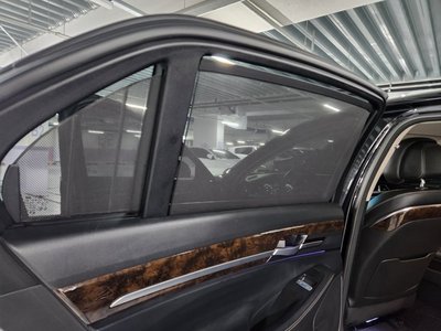 GENESIS G90 - 10