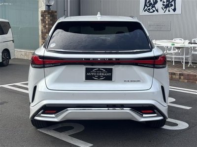 صورة 4 لـ 2024 Lexus RX