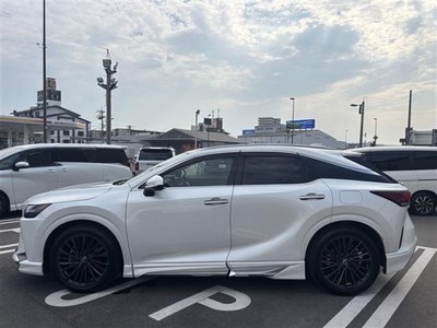 صورة 5 لـ 2024 Lexus RX