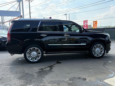 CADILLAC ESCALADE - 9