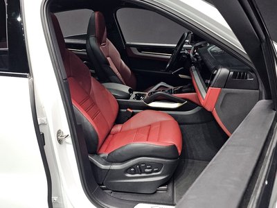 PORSCHE CAYENNE - 10