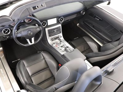 MERCEDES-BENZ SL AMG - 8