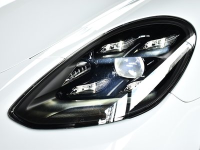 2023 Porsche PANAMERA — миниатюра 23