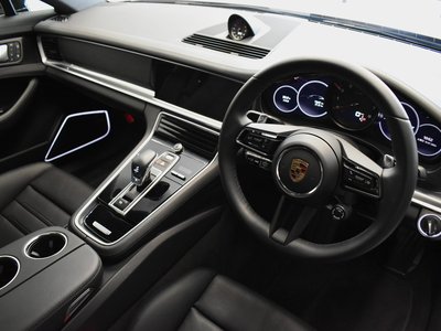 2023 Porsche PANAMERA — фото 2