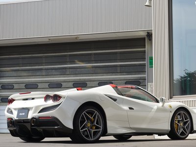 صورة 26 لـ 2020 Ferrari F8 SPIDER