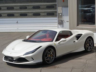 صورة 23 لـ 2020 Ferrari F8 SPIDER