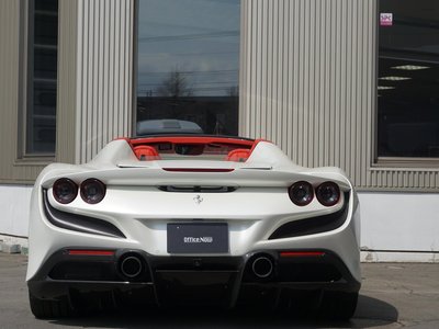 صورة 45 لـ 2020 Ferrari F8 SPIDER