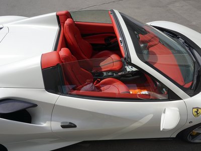 صورة 48 لـ 2020 Ferrari F8 SPIDER