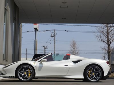 صورة 18 لـ 2020 Ferrari F8 SPIDER