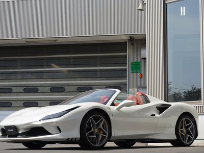 صورة 36 لـ 2020 Ferrari F8 SPIDER