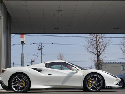 صورة 15 لـ 2020 Ferrari F8 SPIDER