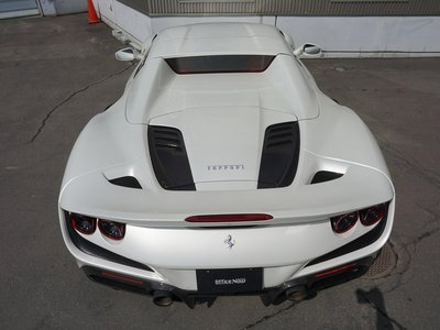 صورة 40 لـ 2020 Ferrari F8 SPIDER