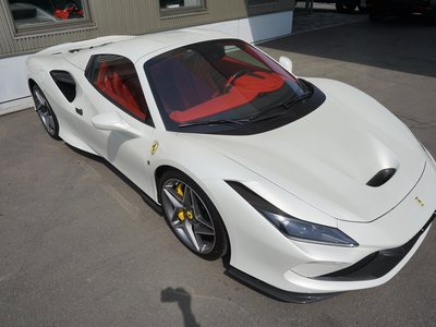 صورة 29 لـ 2020 Ferrari F8 SPIDER