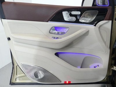 MERCEDES-BENZ GLS - 10