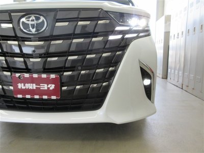 2023 Toyota ALPHARD — фото 8