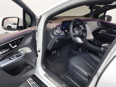 MERCEDES-BENZ EQE - 10