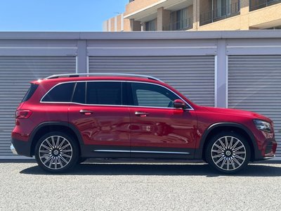 MERCEDES-BENZ GLB - 10