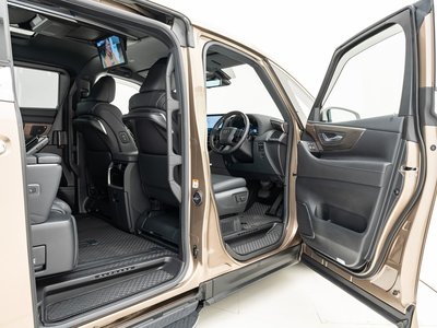 2024 Toyota ALPHARD — миниатюра 18